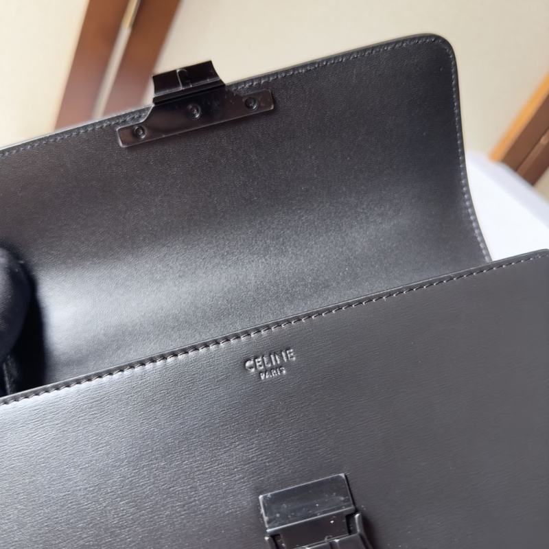 Ce1i*e triomphe bags